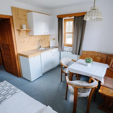 פודצ'טרטק Guesthouse Jelenov Greben מראה חיצוני תמונה