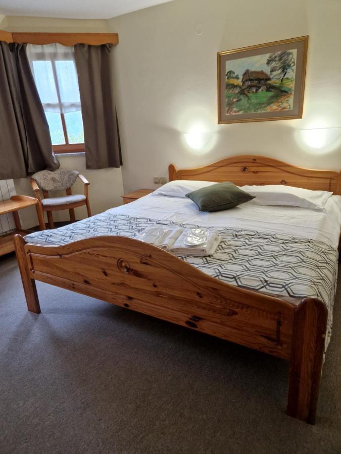פודצ'טרטק Guesthouse Jelenov Greben מראה חיצוני תמונה