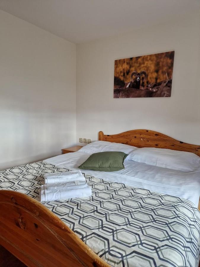 פודצ'טרטק Guesthouse Jelenov Greben מראה חיצוני תמונה